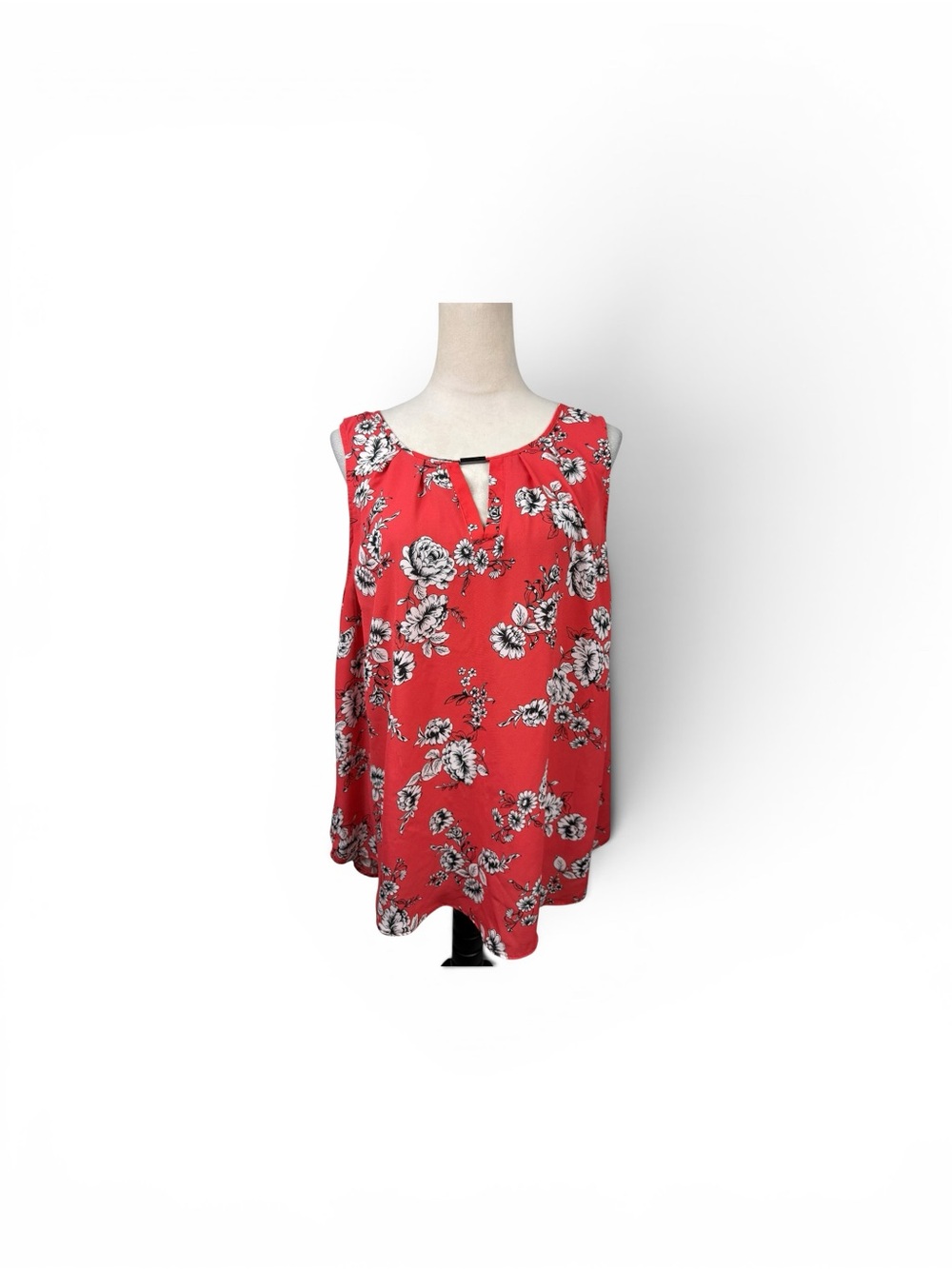torrid Georgette Red Floral Sleeveless Keyhole Blouse size 2-2X/18-20